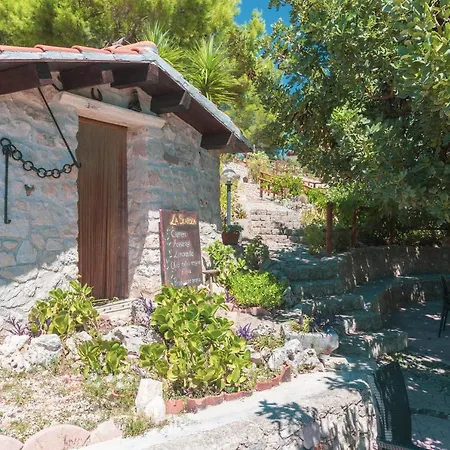 Bed & Breakfast La Scapola 4*