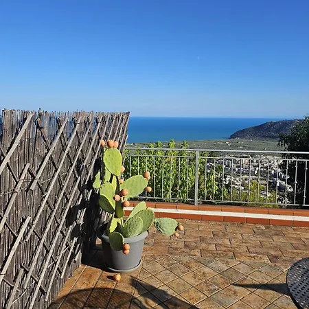 La Scapola Bed & Breakfast Mattinata