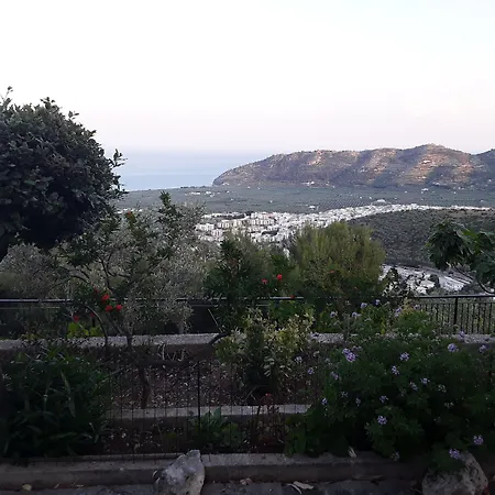 La Scapola Bed & Breakfast 4*