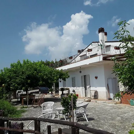 La Scapola Bed & Breakfast 4*