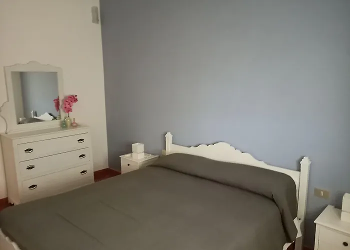 לינה וארוחת בוקר La Scapola