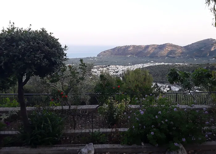 La Scapola לינה וארוחת בוקר 4*